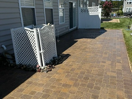Clean patio and outdoor living area maintained by Kingstone Design & Build near Georgetown